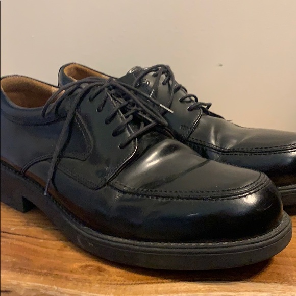 bostonian leather shoes